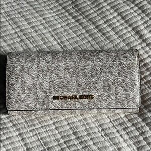 Michael Kors Metallic Key & Card Holder